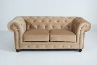 Chesterfield Sofa Orleans (2-Sitzer) Samtvelours sand