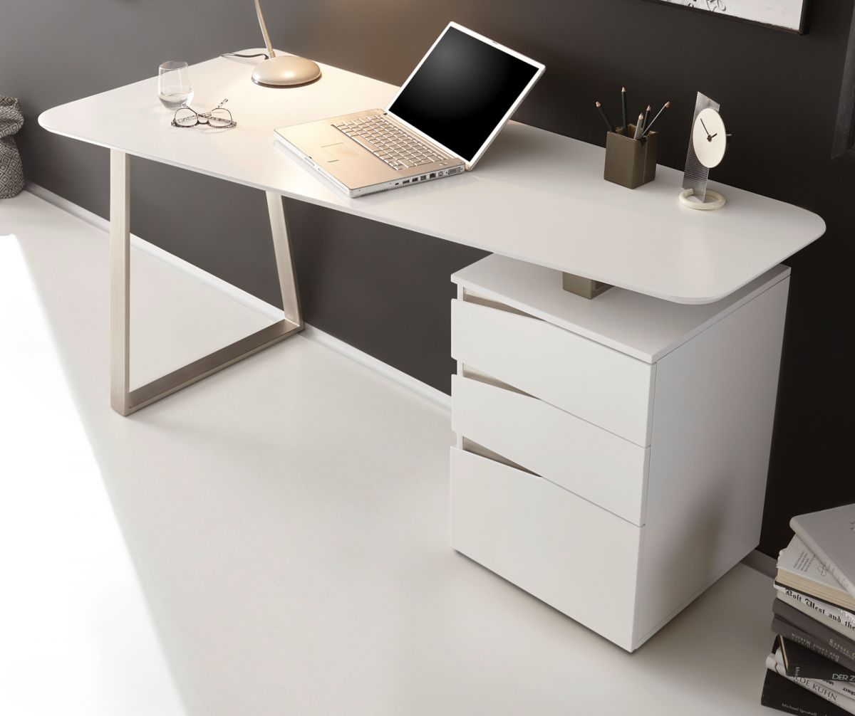 Schreibtisch Tori in weiss matt lackiert und Edelstahl für Homeoffice und Büro 150 x 67 cm