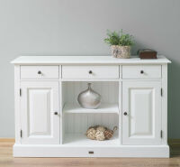 Weisses Sideboard im Landhausstil